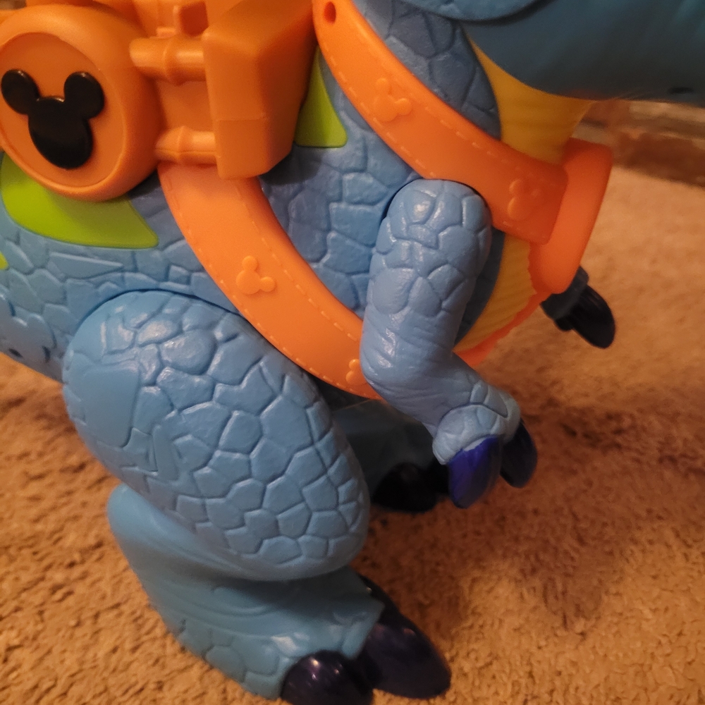 Disney Junior Mickey Mouse Roarin Safari Dino Playset - Picture 5 of 6